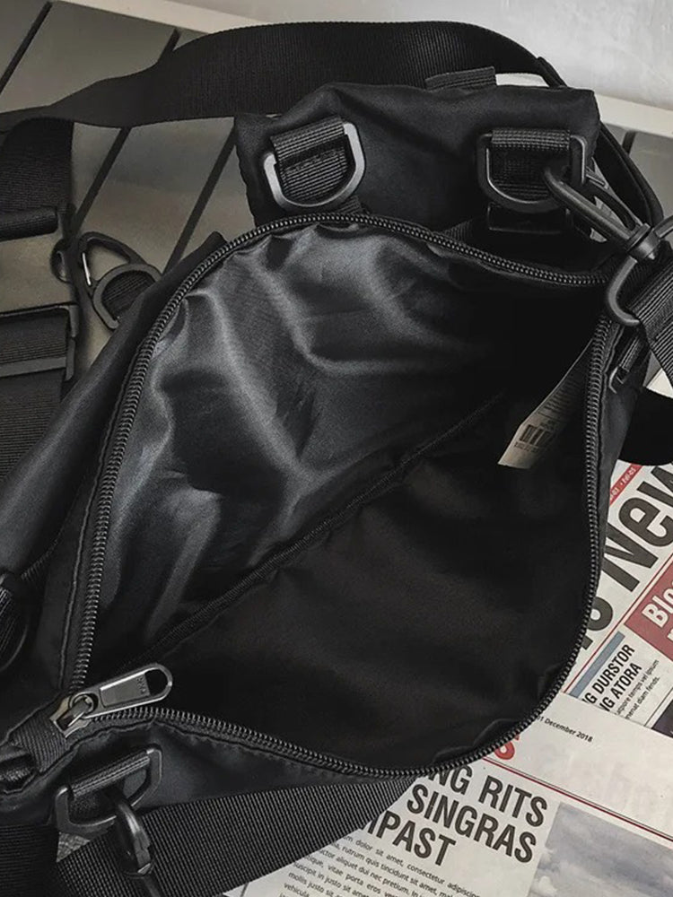 Chest rig techwear