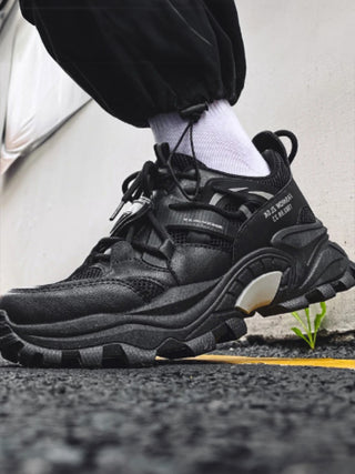 Urbane sneaker