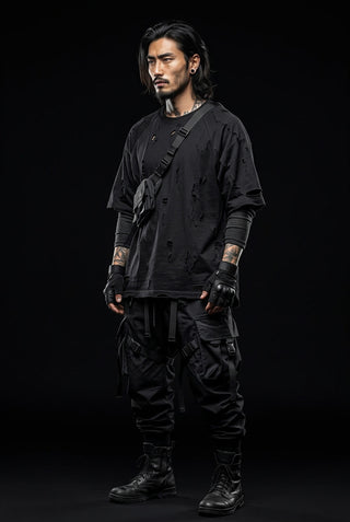 Schwarzes Techwear-Shirt