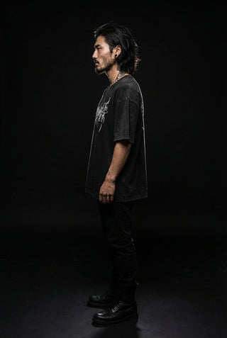 Schwarze T-Shirt mit N-Print