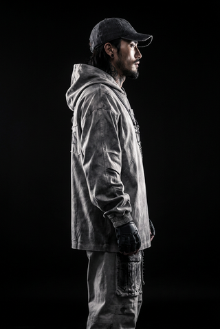 Weißer Kapuzenpullover