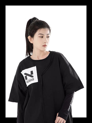 Schwarze T-Shirt mit N-Print
